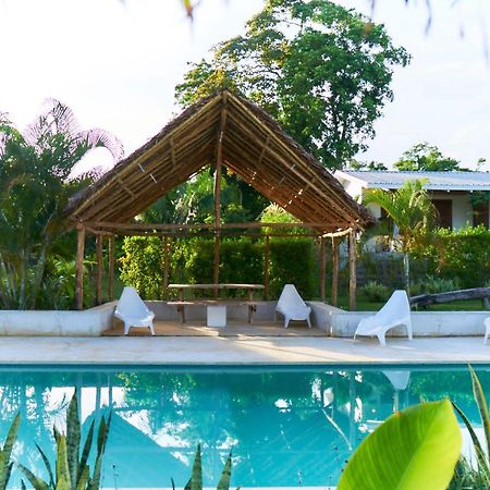 Angelfish Cove Villas พอร์ตวิลา ภายนอก รูปภาพ
