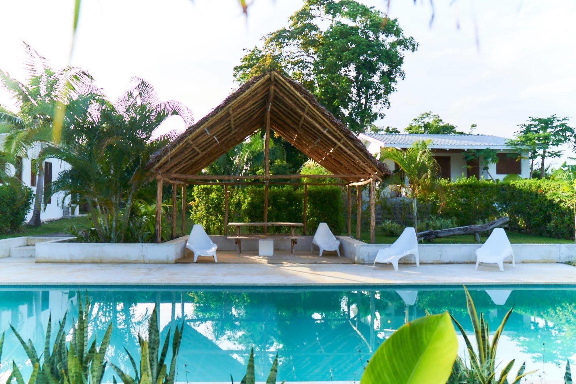 Angelfish Cove Villas พอร์ตวิลา ภายนอก รูปภาพ