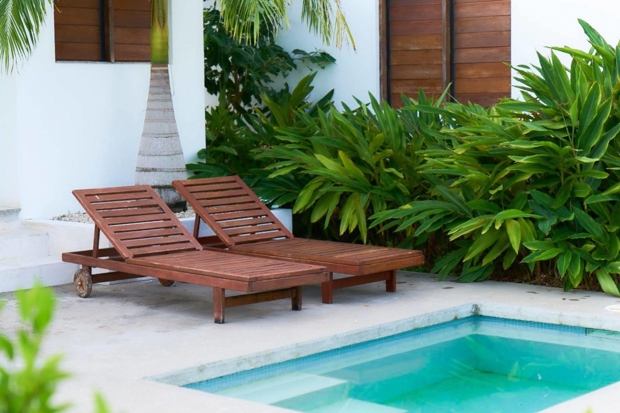 Angelfish Cove Villas พอร์ตวิลา ภายนอก รูปภาพ
